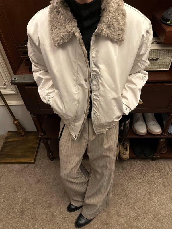 Ανδρικό bomber με παχιά επένδυση από βαμβάκι, ριγέ σχέδιο, σταθερός γιακάς, φερμουάρ και patch τσέπες