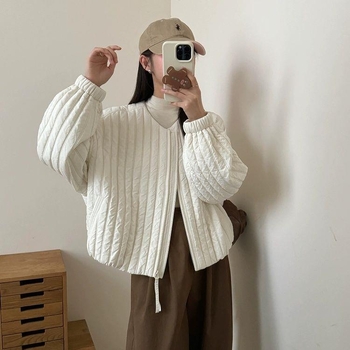 Jachetă din bumbac căptușitǎ, fără mâneci, în stil coreean, ultra-scurtǎ, guler polo, țesătură Chenille, umplutură din mătase-pamuc