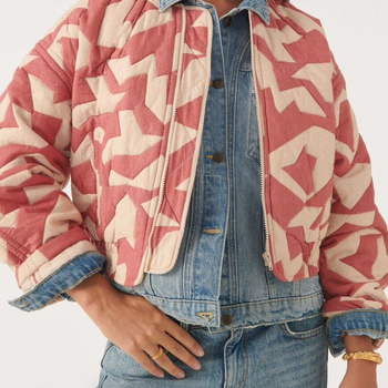 Palto cu umplutură de bumbac, din poliester amestecat, cu fermoar, guler rotund, croială lejeră.