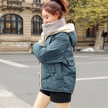 Jachetă damă din bumbac cu umplutură din lână, exterior velur, închidere cu fermoar, guler polo, croială liberă