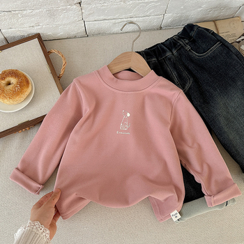 Tricou de bază pentru băieți din velur Derong, stil coreean, mâneci lungi, guler rotund, iarnă 2025, model desen animat, țesătură 90% poliester.