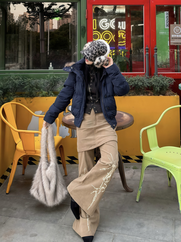 Palton din bumbac cu căptușeală în stil coreean – țesătură chenille, umplutură poliester, țesătură principală poliester, fermoar, guler polo