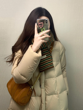 Jachetă în stil coreean, lungime medie, chenille cu spandex, guler polo, fermoar, căptușită cu umplutură imitatie de mătase pentru iarna 2025