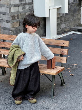 Pulover pentru copii, tricot, unisex, mâneci lungi, guler rotund, 64% acrilic.