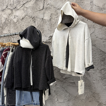 Cardigan tricotat cu glugă pentru copii – stil coreean, unisex, material moale, închidere cu nasturi într-un singur rând, toamnă-iarnă