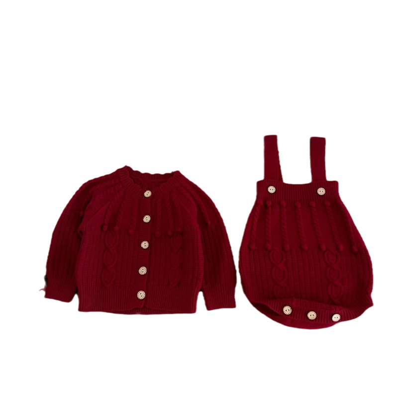 Set tricotat pentru copii, două piese – stil prințesă, mâneci lungi, închidere cu nasturi simple, 90% acrilic.