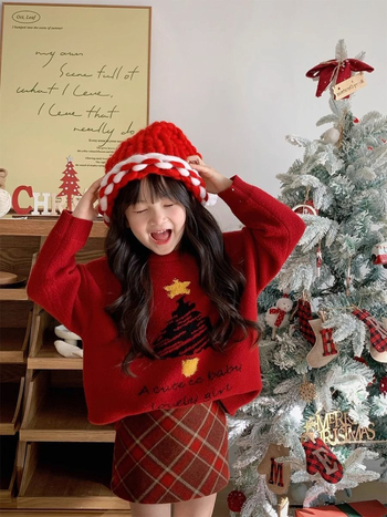 Set tricotat pentru copii din două părți: pulover cu mâneci lungi, jacquard brad de Crăciun și fustă în carouri, pentru nou-născuți 0–12 luni, iarnă