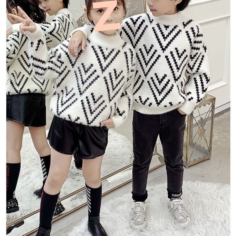 Pulover tricotat gros pentru copii – mâneci lungi, guler semi-turtleneck, țesătură din amestec poliester; modele: dungi, carouri, uni, desen animat