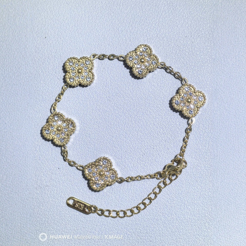 Brățară din oțel de titan – motiv flori și frunze, ciucuri placate cu aur, stil natural unisex