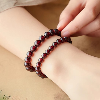 Brățară din granat natural, unisex, design original, mărgele de granat cu tăiere geometrică