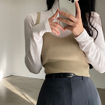 Ženski kratki pleteni top s V izrezom, uski kroj, akrilno vlakno 95%+, fiksirane naramenice