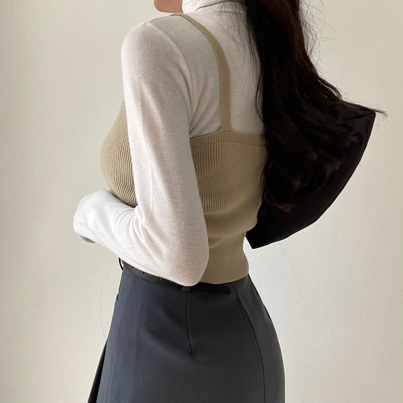 Ženski kratki pleteni top s V izrezom, uski kroj, akrilno vlakno 95%+, fiksirane naramenice