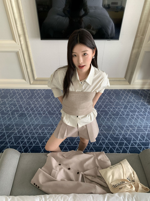 Top tubular pentru femei – croială Slim, amestec din bumbac și lână (70–80% bumbac, 30–50% lână), fără bretele