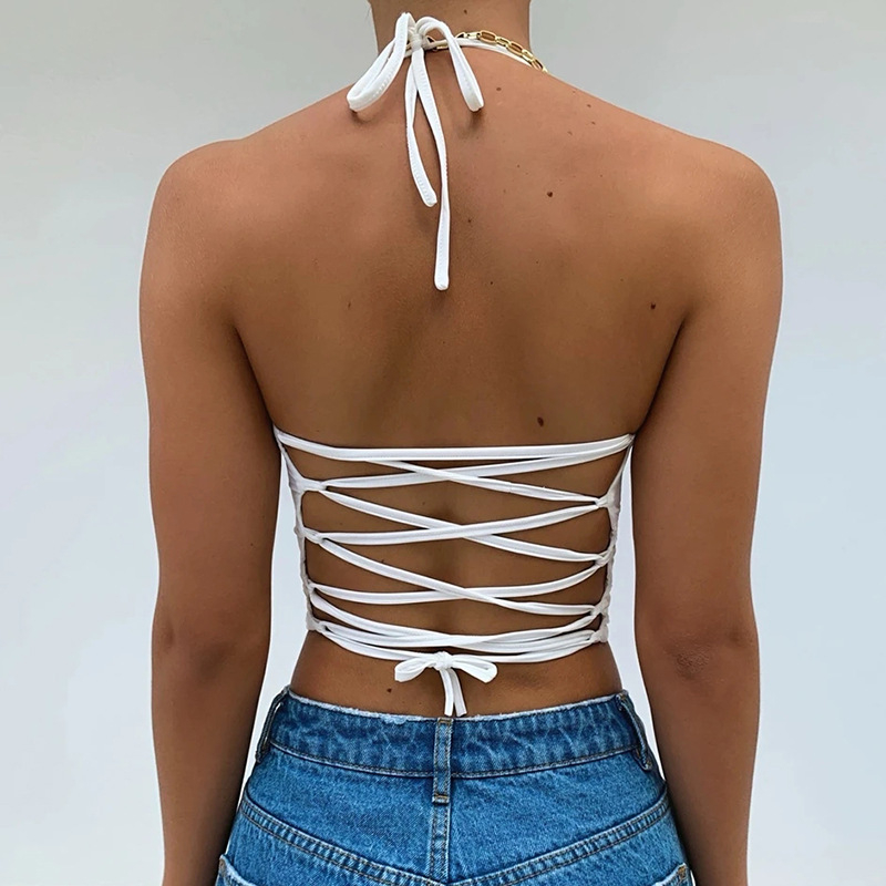 Ženski halter-top, uski kroj, kratka duljina 40–50 cm, poliester (≤30%), Ljeto 2023