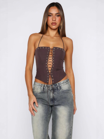 Top cu bretele și spate deschis, Slim Fit, lungime scurtă 40–50 cm, poliester 80–90% cu elastan <30%