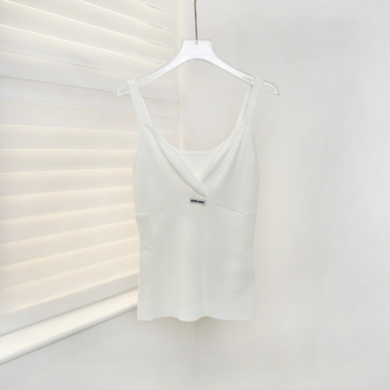 Camisol tricotat, slim-fit, decolteu în V, lână 95%+