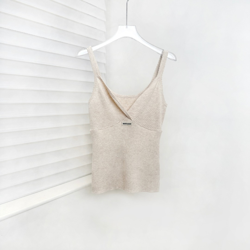 Camisol tricotat, slim-fit, decolteu în V, lână 95%+