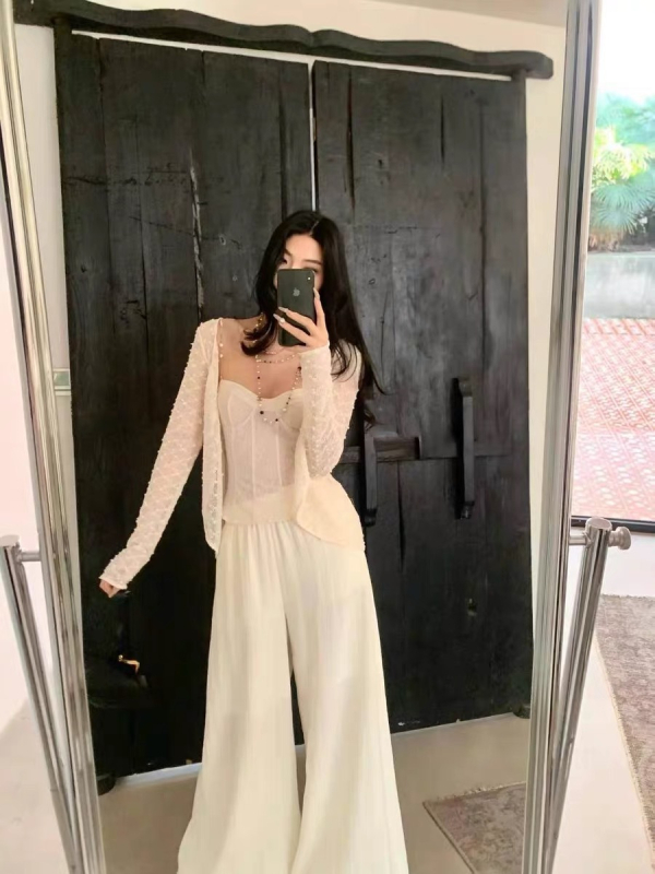 Set din două piese: cardigan tricotat dantelat cu mărgele și top camisola, poliester 95%+, lungime scurtă, vară 2024