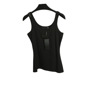 Camisolă de damă cu decor logo metalic și textură cu dungi; material principal: bumbac 70–80%, microelasticitate, bretele duble