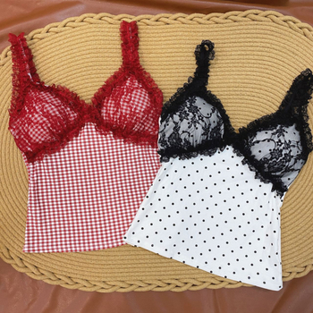 Pamut csipkés pöttyös kamisola, nyári top V-nyakú, beépített melltartó párnázással