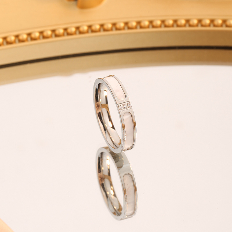 Inel din oțel de titan, New Fan Jin Jewelry, stil light luxury, placat electroplatină pentru femei