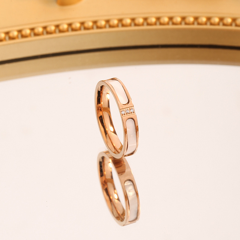 Inel din oțel de titan, New Fan Jin Jewelry, stil light luxury, placat electroplatină pentru femei