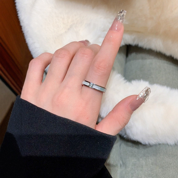 Inel din oțel titan, trei diamante, placare electrolitică, New Fan Jin Jewelry, stil lux ușor