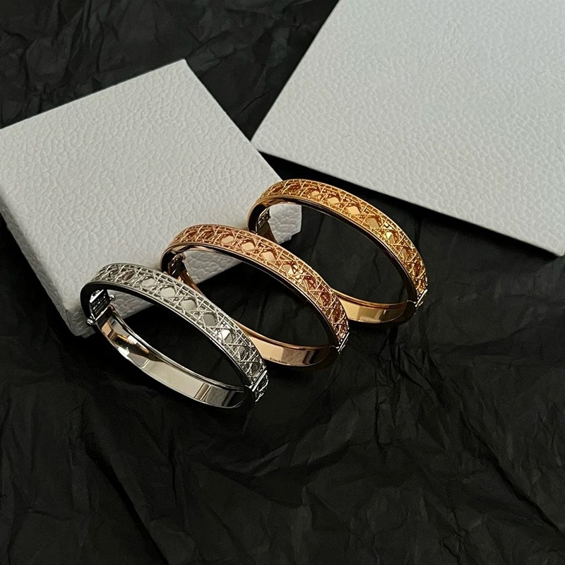 Brățară cu model din ratan în formă de romb, placare electroplată aurie, stil luxuos ușor, 88 g