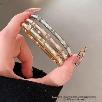 Brățară cu design de segmente de bambus din oțel titan, placare electro, stil lux lejer, greutate 0.07