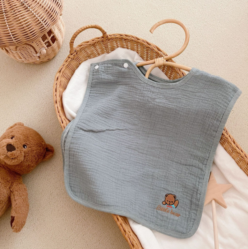 Prosop de baie pentru bebeluși din tifon — fire 32, țesătură simplă, greutate 170–200 g, model: uni sau desen animat