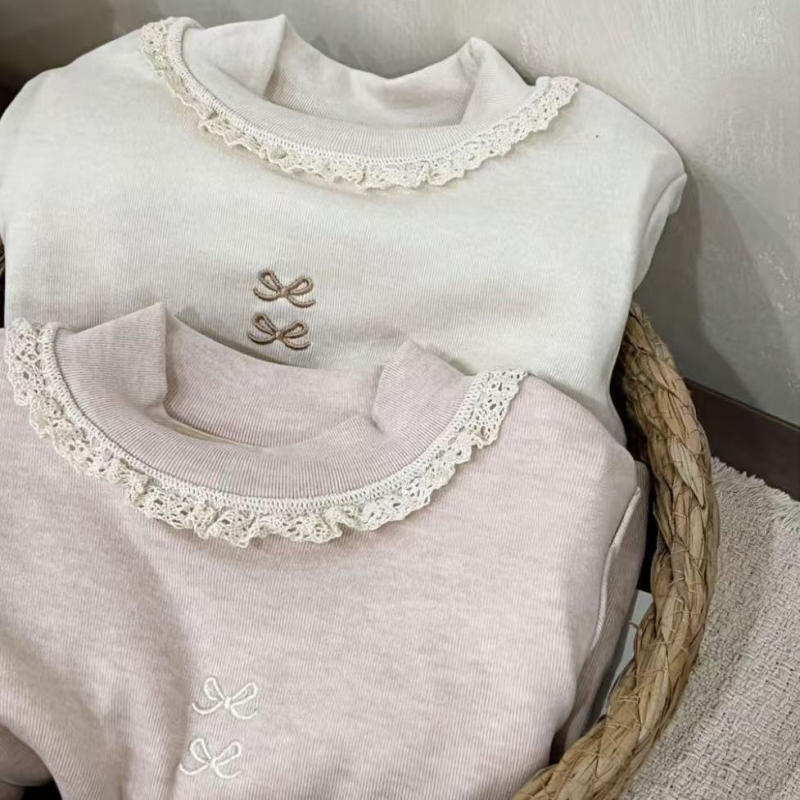 Dječji pamučni osnovni T-shirt za zimu – dugi rukav, bez kapulje, crtani uzorak