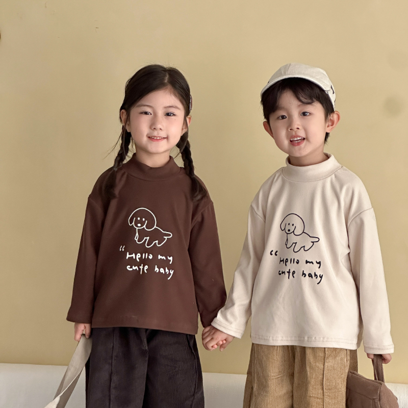 Gyerekek hosszú ujjú póló koreai stílusú mock nyakú gallérral, 90% poliészter, állat- és betűmintás, 3–8 éveseknek.