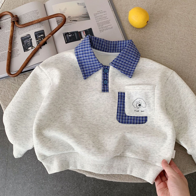 Gyerekeknek készült velúrral bélelt pulóver, téli modell 2025, kockás gallérral, hosszú ujjú, kapucni nélküli, vast anyag