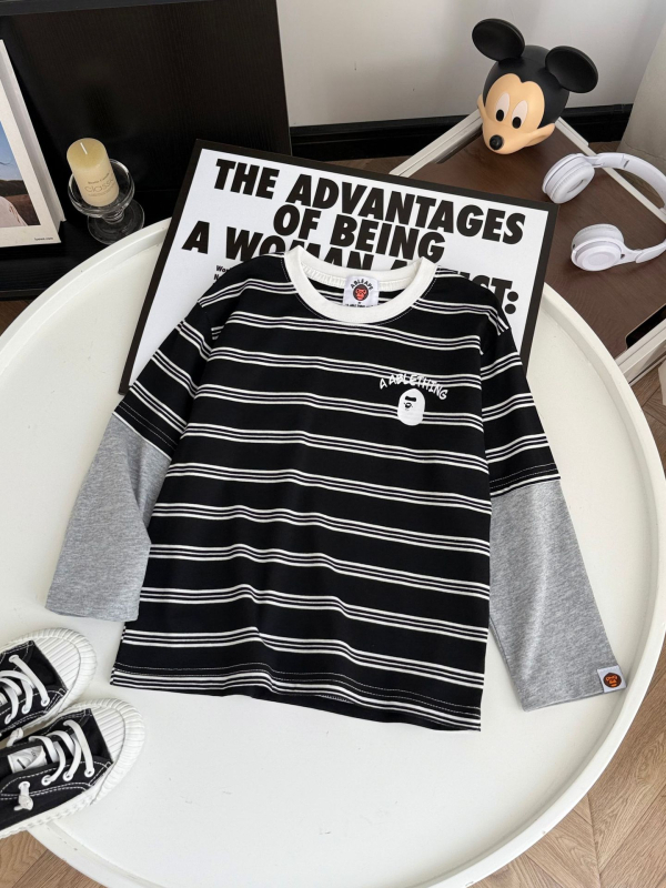 Top copii cu mâneci lungi din bumbac, imprimat în dungi și motiv cu desene animate/litere, 95% bumbac.