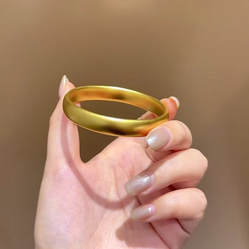 Náramok z riéniového zlata, ručne vyrobený, pastoraálny štýl, hmotnosť 0.3, jar 2025