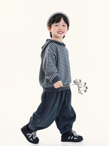 Gyerek kapucnis pulóver fleece béléses, csíkos mintázat, koreai verzió, téli stílus