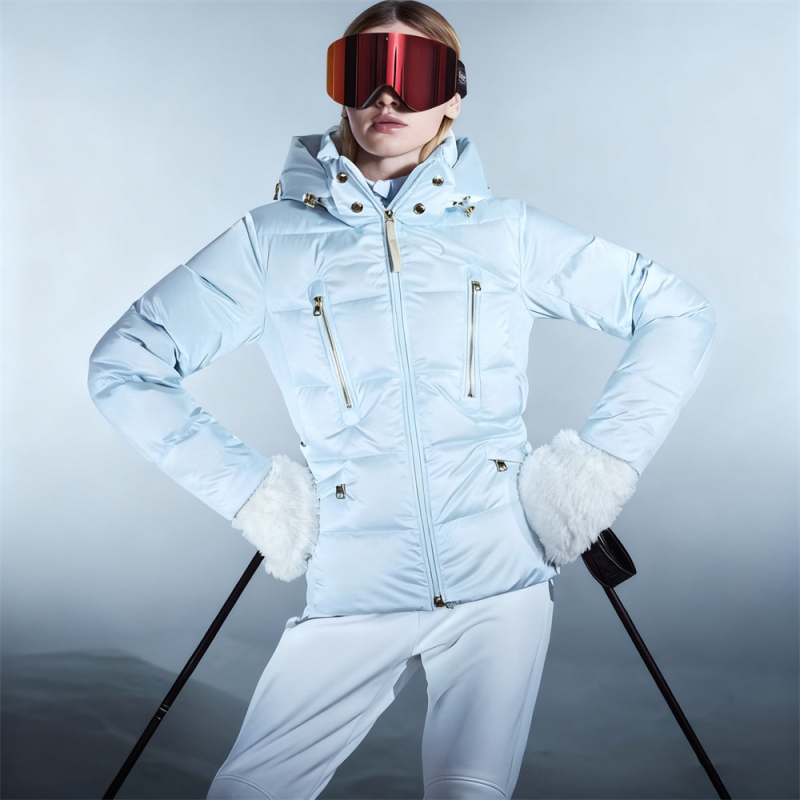 Női pehelydzseki kapucnival, laza szabás, fehér kacsa tollal töltve, 201-300 g töltet, poliészter anyag