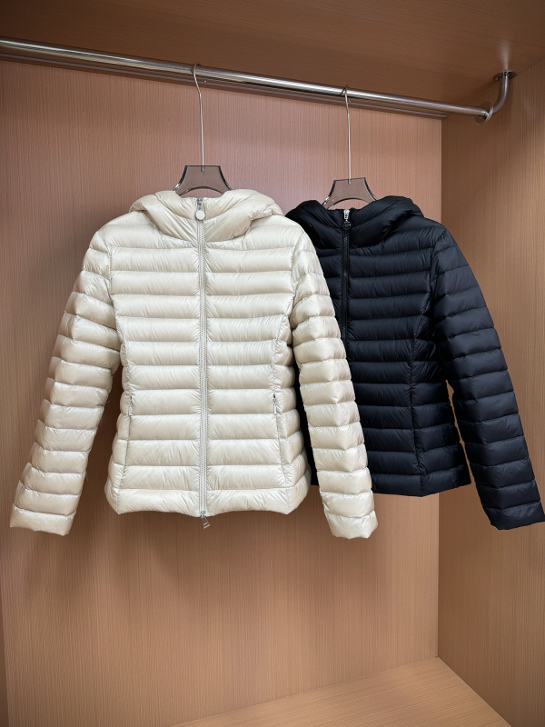 M Brand jachetă ușoară pentru femei, cu glugă, croială slim, umplutură din puf alb de rață 86–90%, material nylon, iarnă 2025