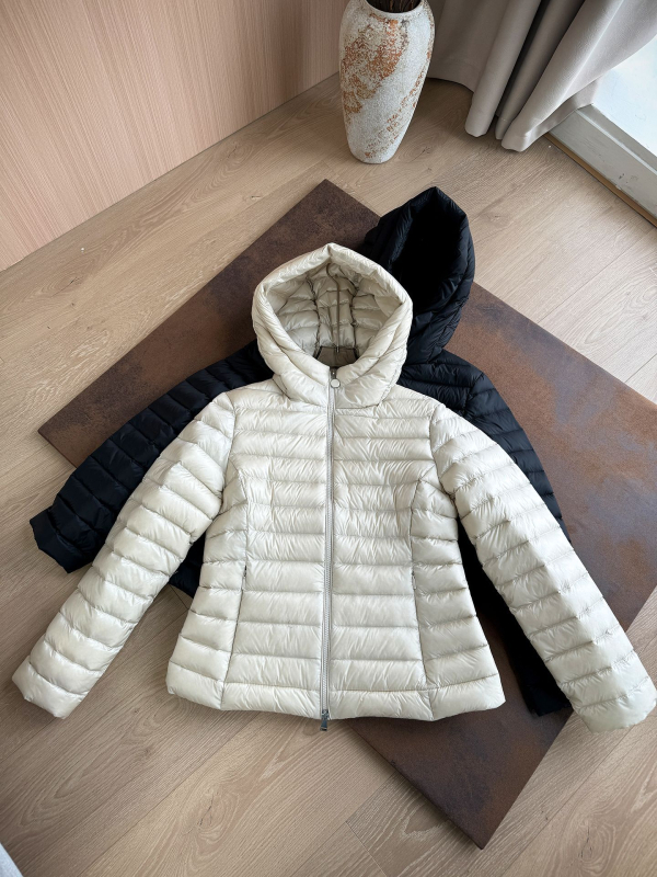 M Brand jachetă ușoară pentru femei, cu glugă, croială slim, umplutură din puf alb de rață 86–90%, material nylon, iarnă 2025
