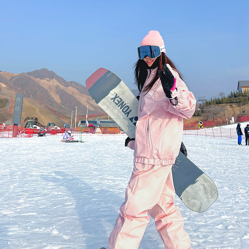 Két darabos síruha-készlet – uniszex, vízálló és szélálló dzseki és nadrág síeléshez, poliészter anyag, 15000mm vízállóság