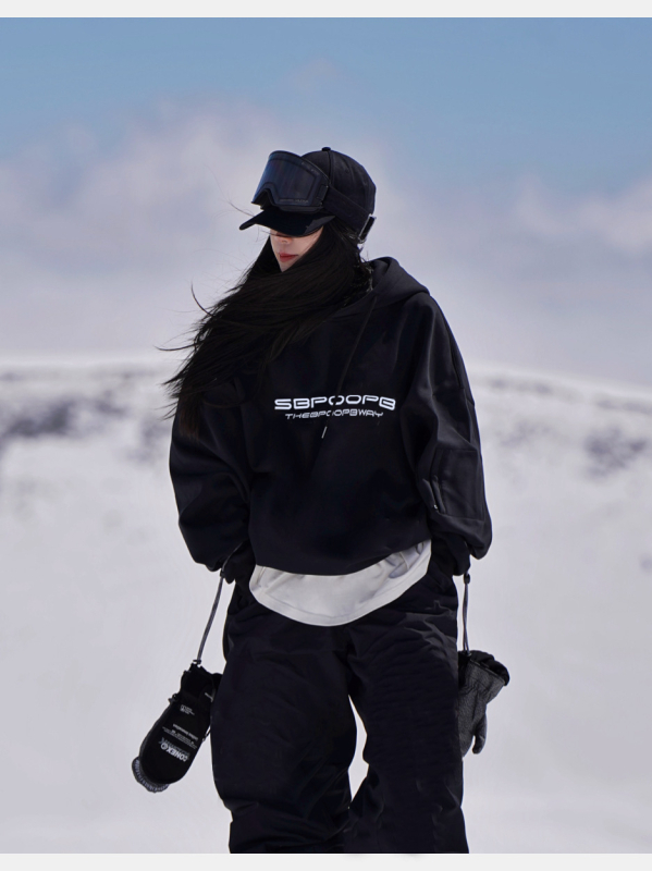 Slēpošanas hoodie ar kapuci — elpojošs, ūdensizturīgs, pretvēja un silts, ar poliestera odere