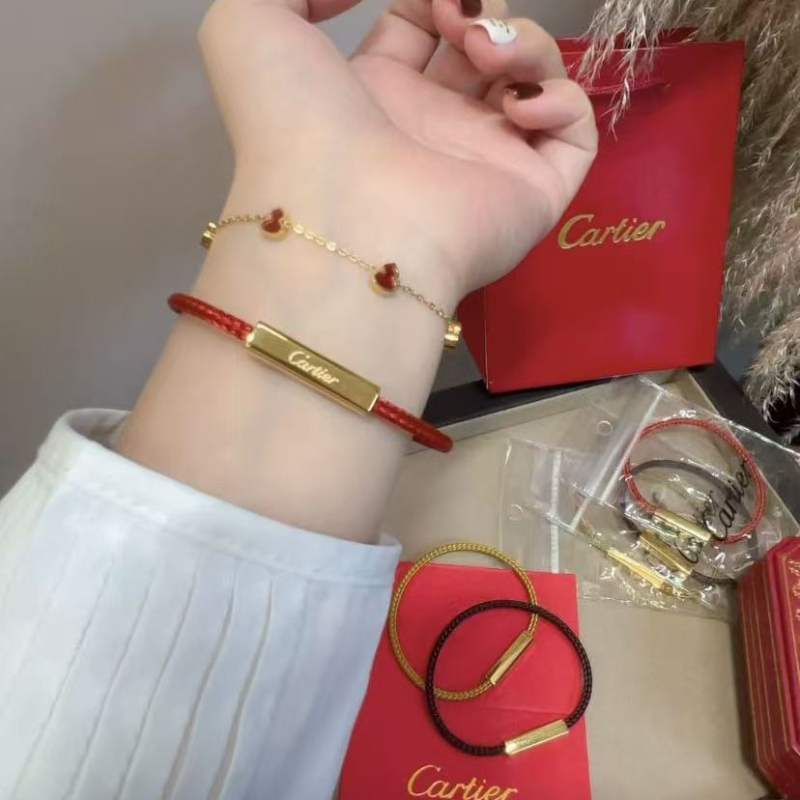 Pāru rokassprādze no titāna tērauda ar teksta gravējumu, dekoratīvs aksesuārs, ziemas 2025 izlaidums