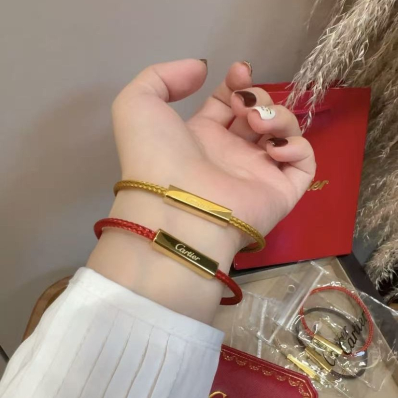 Pāru rokassprādze no titāna tērauda ar teksta gravējumu, dekoratīvs aksesuārs, ziemas 2025 izlaidums