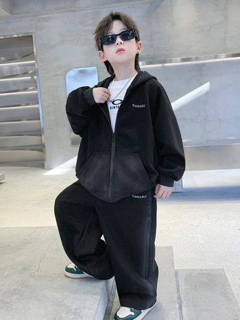 Fiúknak szóló koreai stílusú kapucnis két darabos öltözet tavasz–ősz, 90% pamut