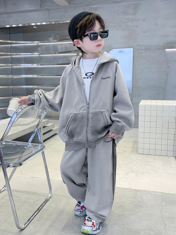 Fiúknak szóló koreai stílusú kapucnis két darabos öltözet tavasz–ősz, 90% pamut