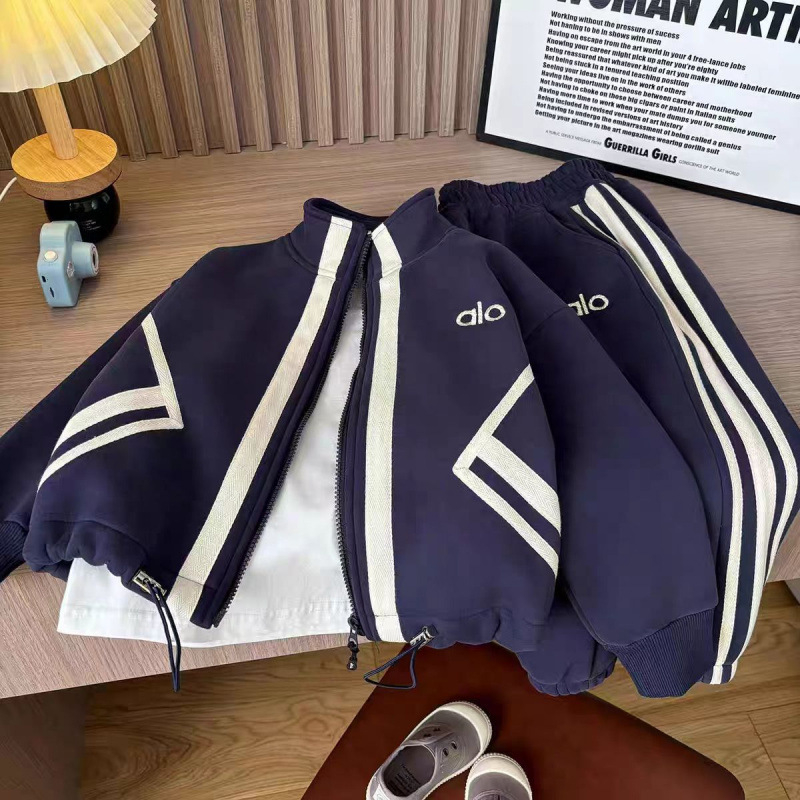 Dječji fleece sportski set u dva dijela: jakna sa zipom bez kapuljače i hlače, dugi rukavi, pamuk-smjesa materijal (50% pamuk), korejskog stila, za uzrast 3–8 godina