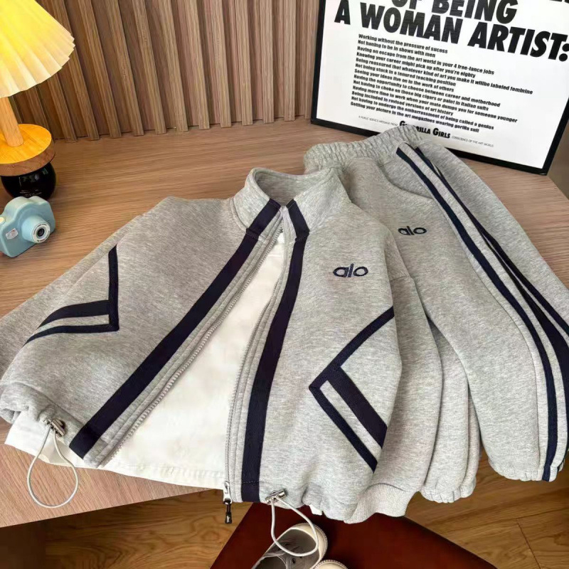 Dječji fleece sportski set u dva dijela: jakna sa zipom bez kapuljače i hlače, dugi rukavi, pamuk-smjesa materijal (50% pamuk), korejskog stila, za uzrast 3–8 godina