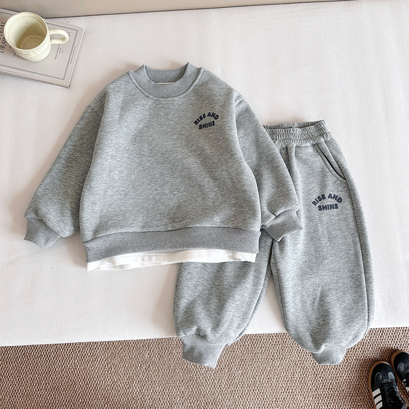 Dječji dvodijelni sportski set s fleec podlogom, unisex, zima/jesen, korejski stil, pulover bez kapuljače i hlače, 63% pamuk / 37% poliester