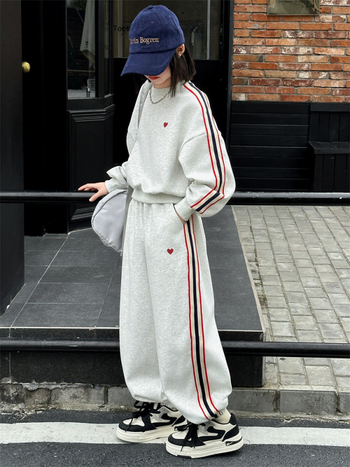 Dječji jesenski komplet za djevojčice 2025., korejskog stila, dvodijelni sportski komplet s dugim rukavima, bez kapuljače, mješavina pamuka i poliestera, za djecu 8+ godina