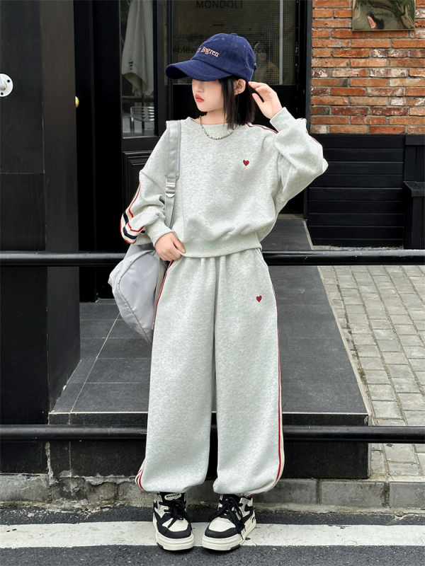 Dječji jesenski komplet za djevojčice 2025., korejskog stila, dvodijelni sportski komplet s dugim rukavima, bez kapuljače, mješavina pamuka i poliestera, za djecu 8+ godina